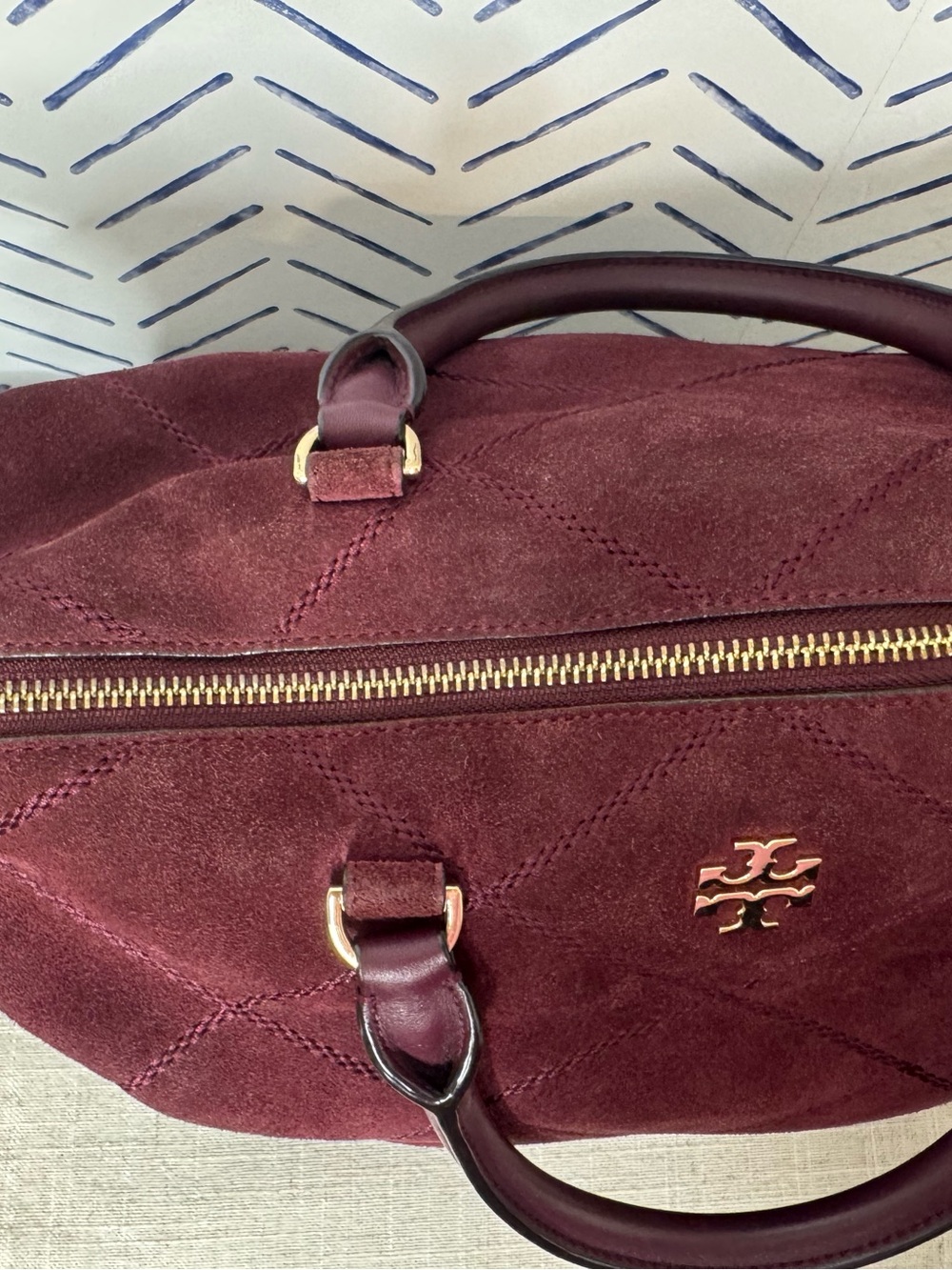 Tory Burch Frida Suede Quilted Satchel Plum Gold EXCELLENT - Picture 4 of 11
